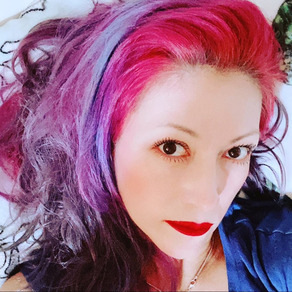 Meet your Posher, Gloria